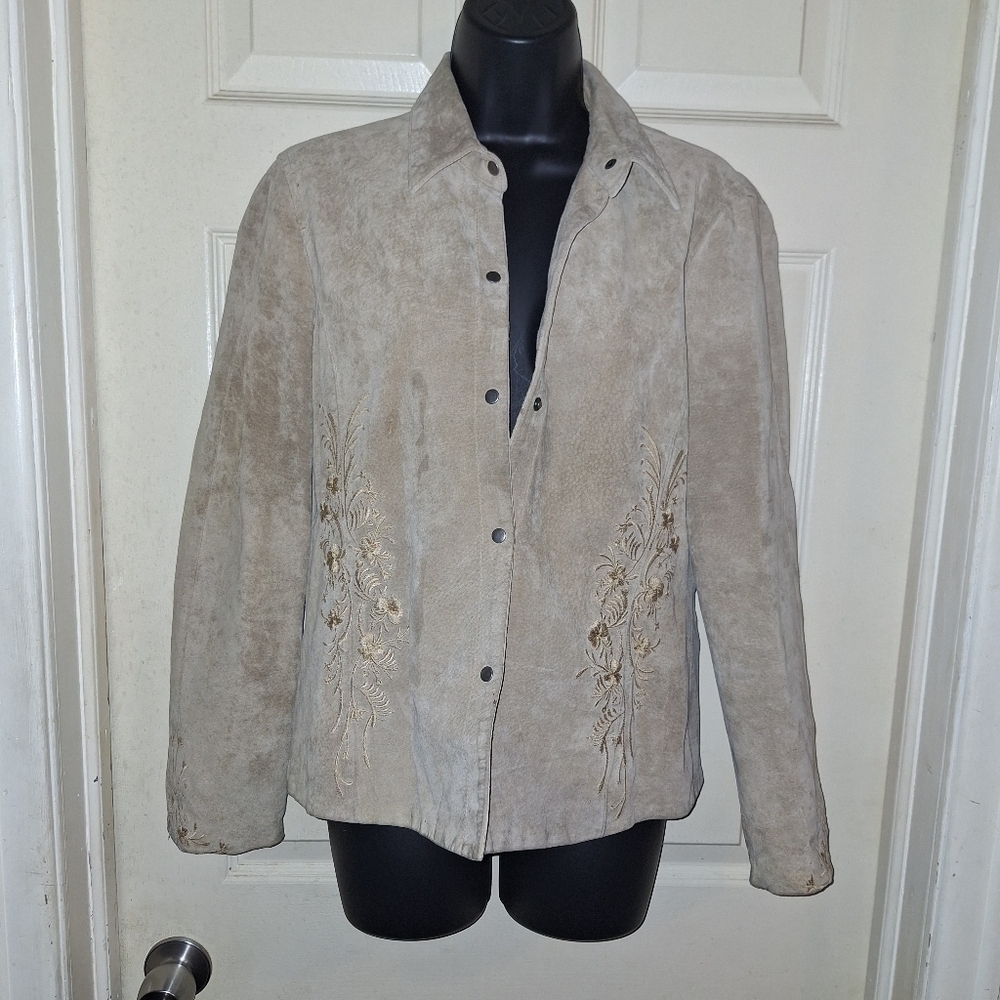 New frontier leather coat size medium